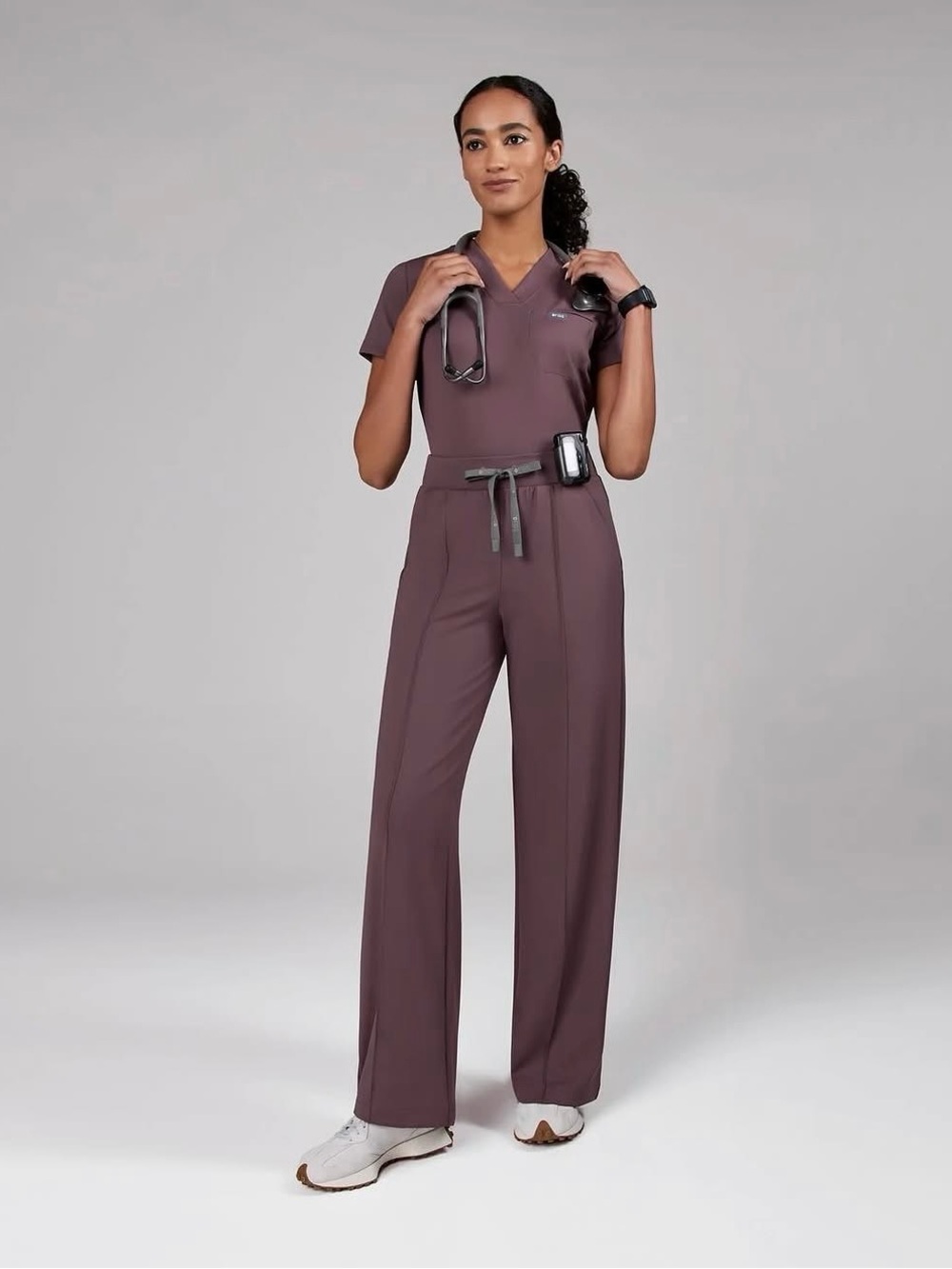 Figs Women's FORMx Scrub Set in Plum